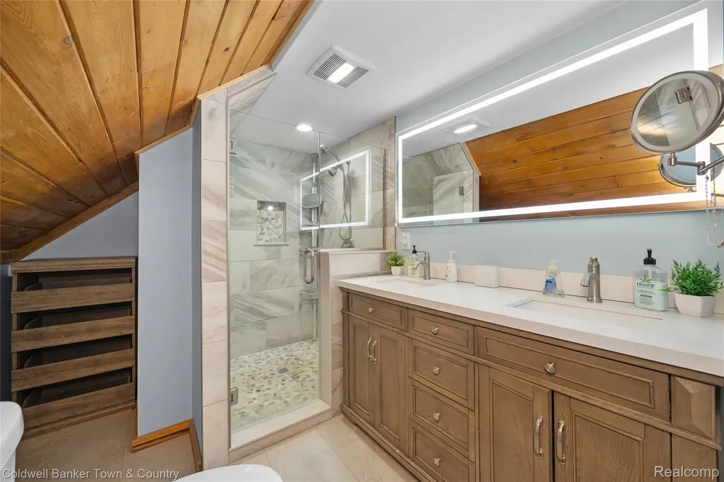 4583 Cornwell Lane Hamburg Township MI 48189