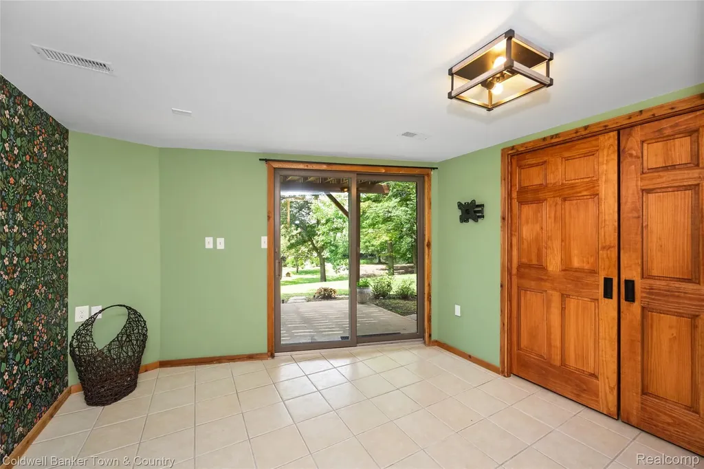 4583 Cornwell Lane Hamburg Township MI 48189
