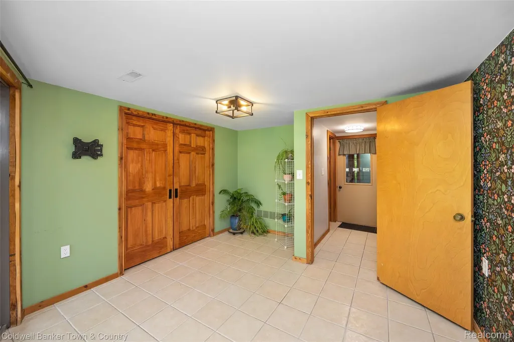 4583 Cornwell Lane Hamburg Township MI 48189