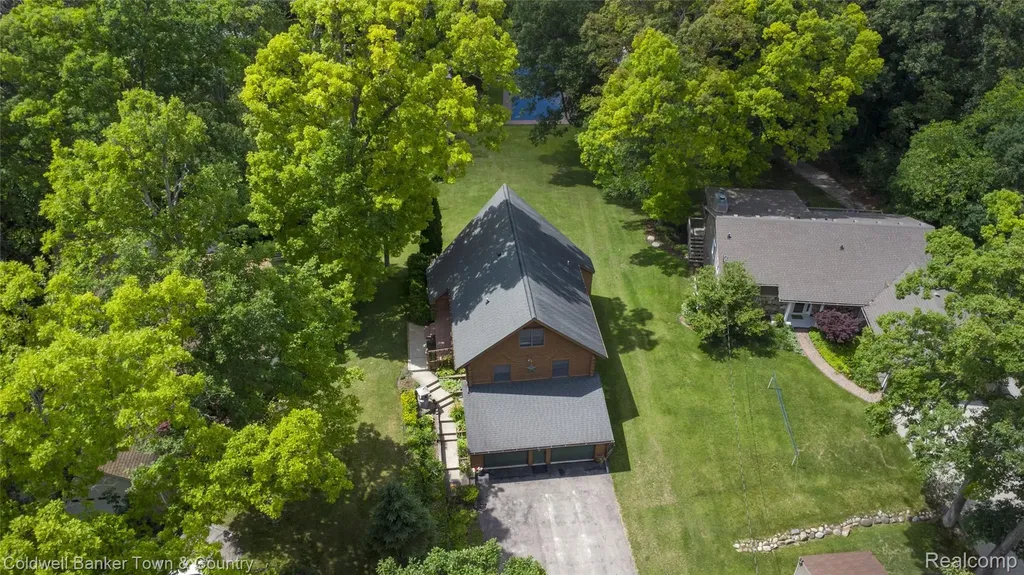 4583 Cornwell Lane Hamburg Township MI 48189