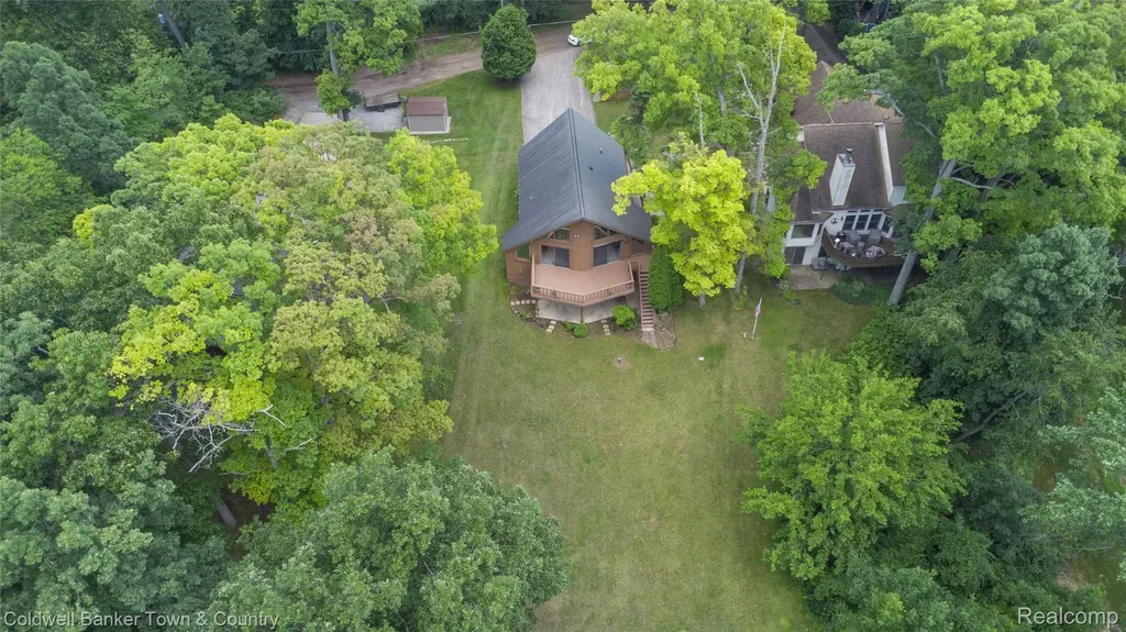 4583 Cornwell Lane Hamburg Township MI 48189
