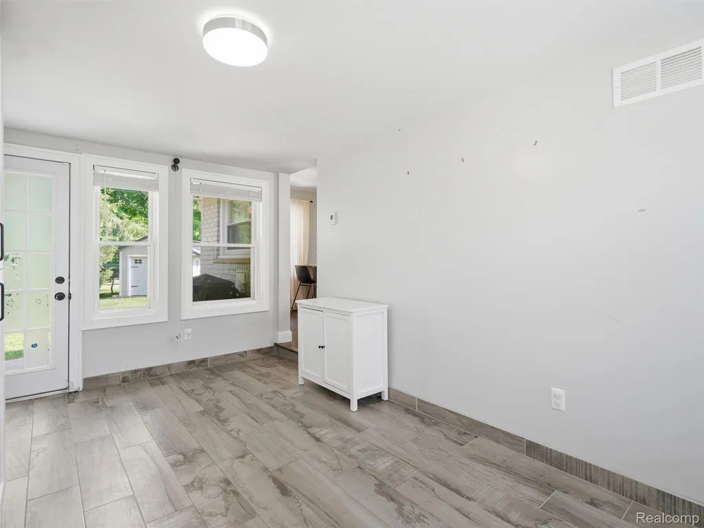 24741 Tudor Lane Franklin Village MI 48025