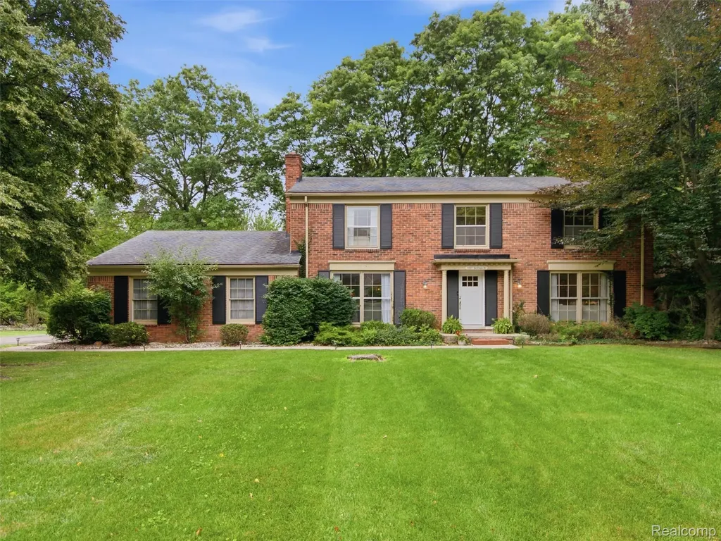 4367 Yorktown Drive West Bloomfield Charter Township MI 48323