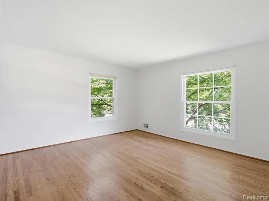 4367 Yorktown Drive West Bloomfield Charter Township MI 48323