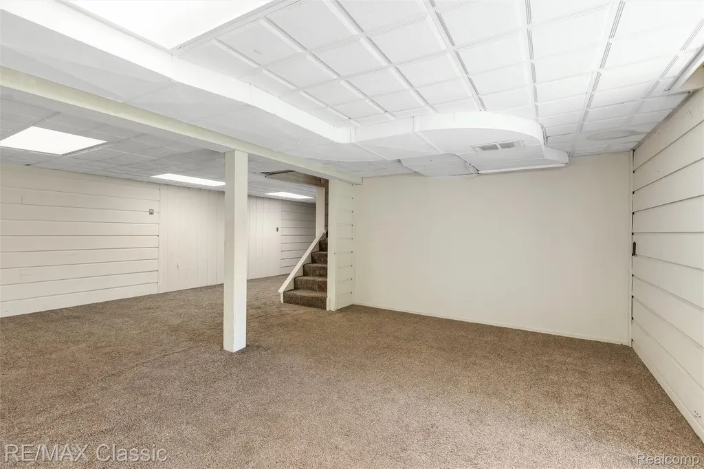 4268 Covered Bridge Road Bloomfield Charter Township MI 48302