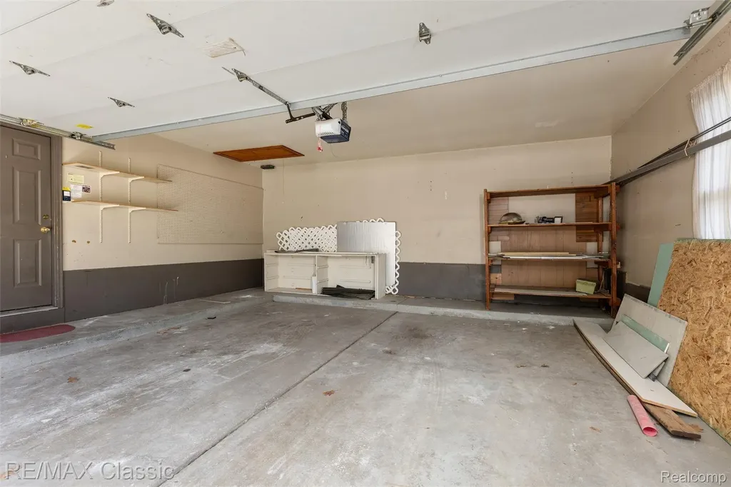 4268 Covered Bridge Road Bloomfield Charter Township MI 48302
