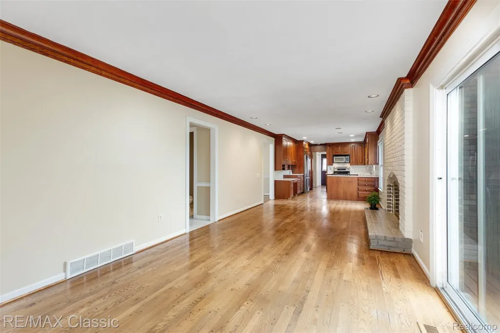 4268 Covered Bridge Road Bloomfield Charter Township MI 48302