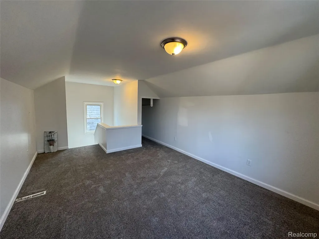 19395 Fairport Street Detroit City MI 48205
