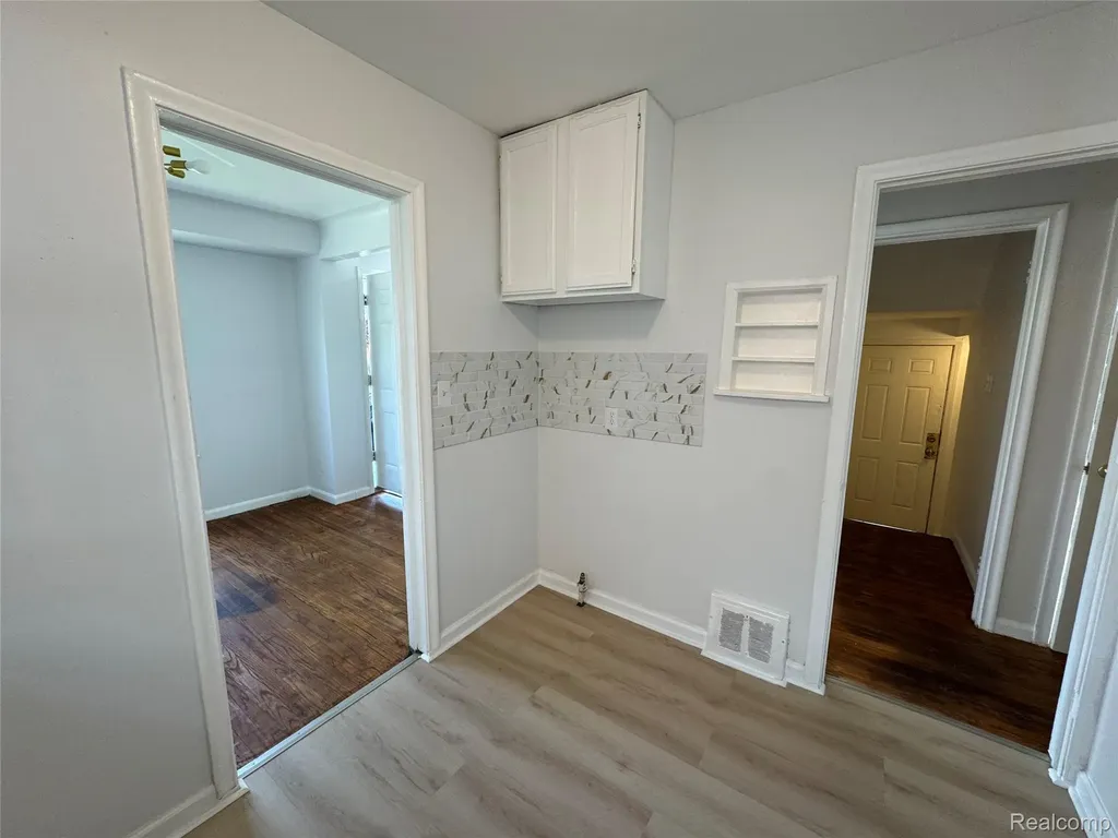 19395 Fairport Street Detroit City MI 48205