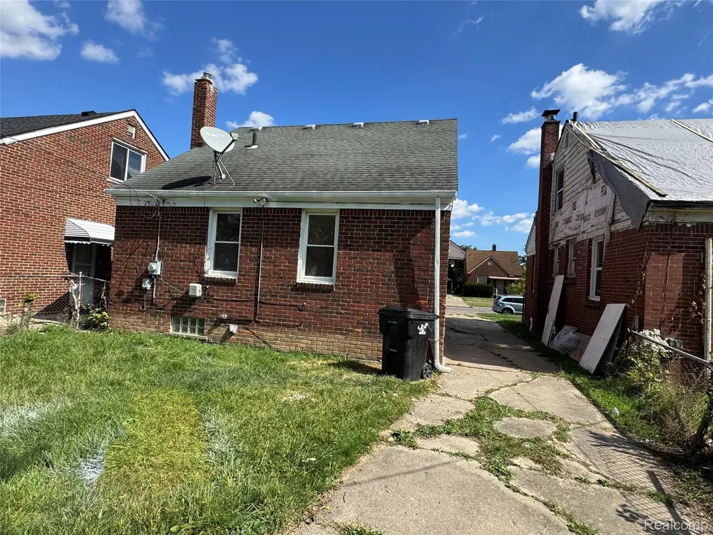 19395 Fairport Street Detroit City MI 48205
