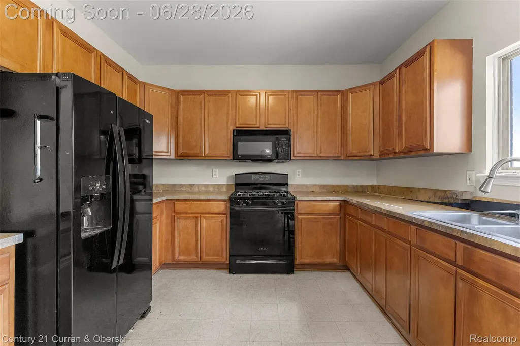30537 Linden Court Flat Rock City MI 48134