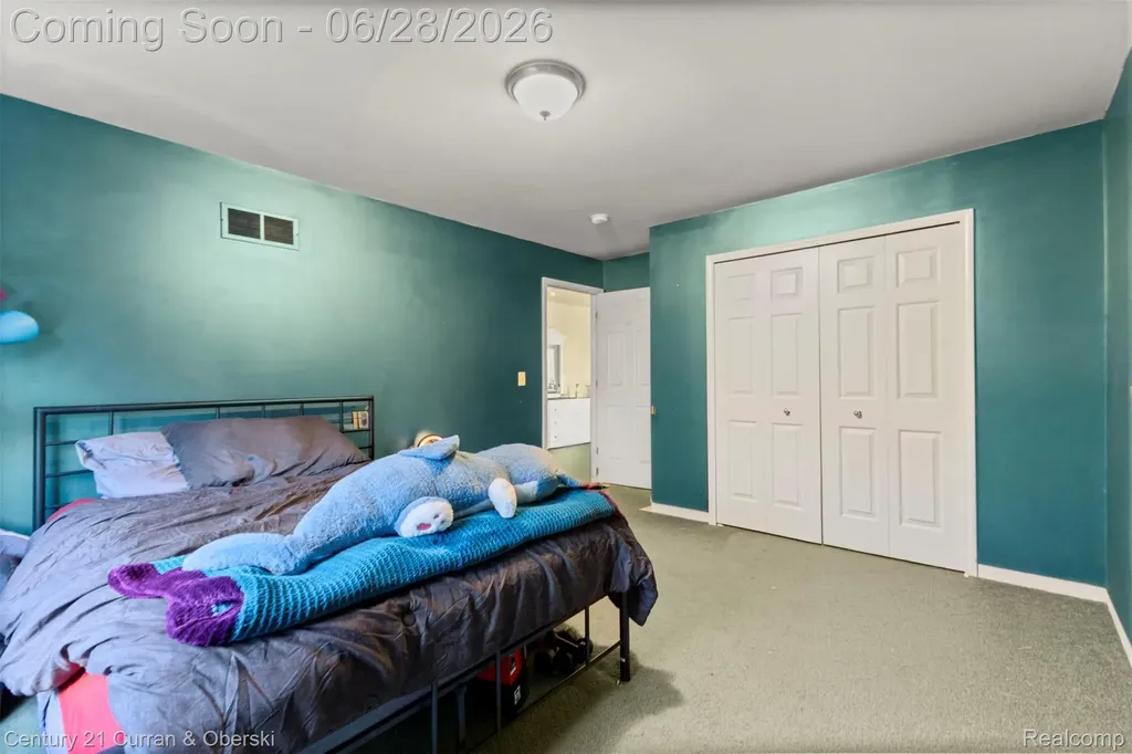 30537 Linden Court Flat Rock City MI 48134
