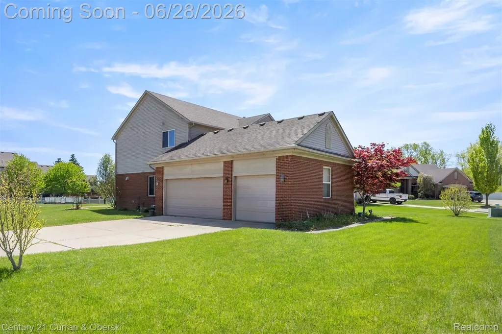 30537 Linden Court Flat Rock City MI 48134