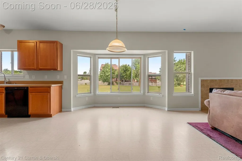 30537 Linden Court Flat Rock City MI 48134