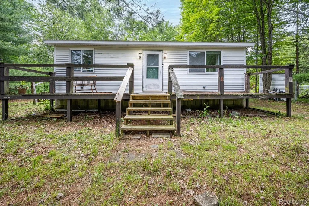 945 N Hockaday Road Gladwin Township MI 48624