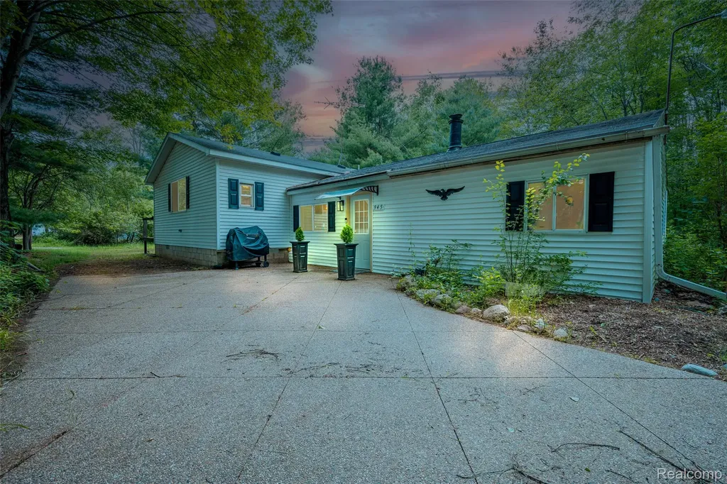 945 N Hockaday Road Gladwin Township MI 48624