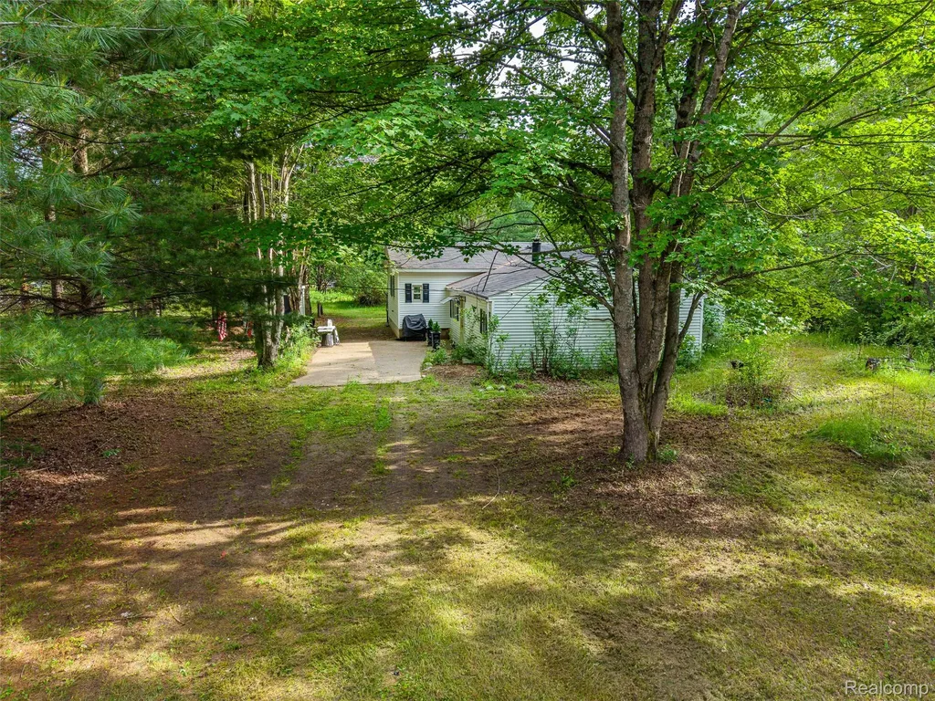 945 N Hockaday Road Gladwin Township MI 48624
