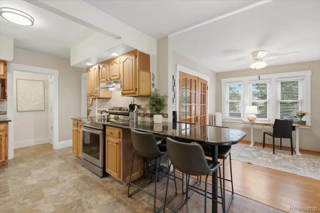 1917 Clawson Avenue Royal Oak City MI 48073