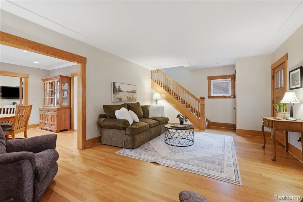 1917 Clawson Avenue Royal Oak City MI 48073