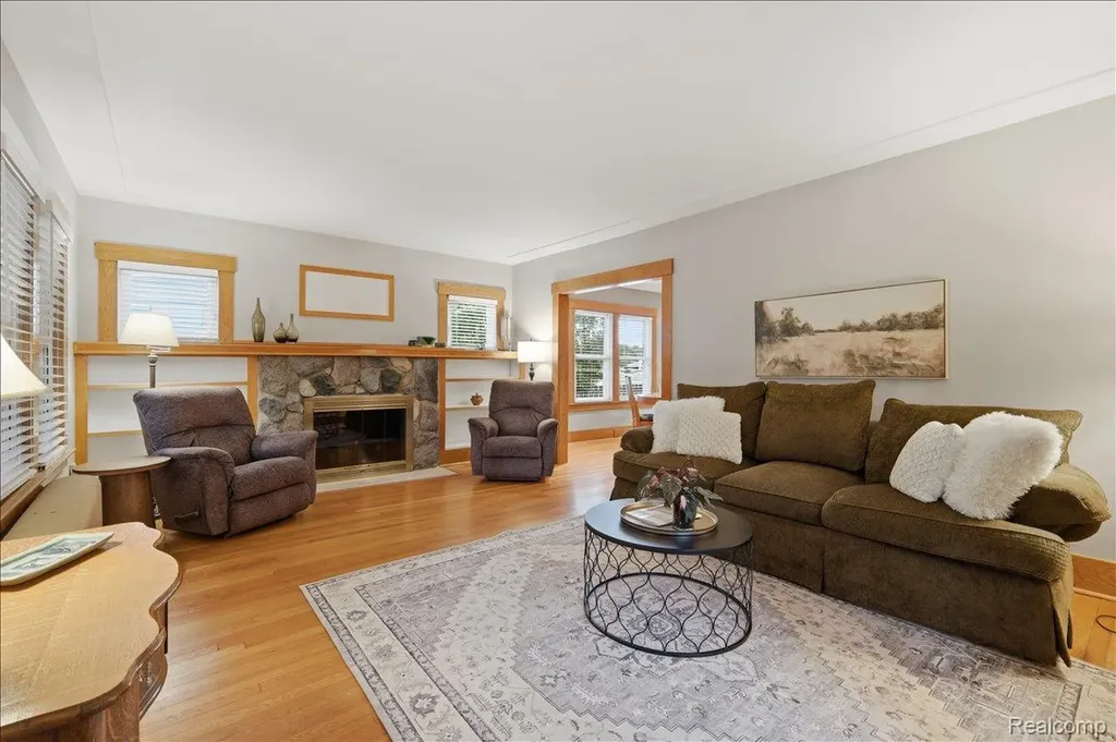 1917 Clawson Avenue Royal Oak City MI 48073