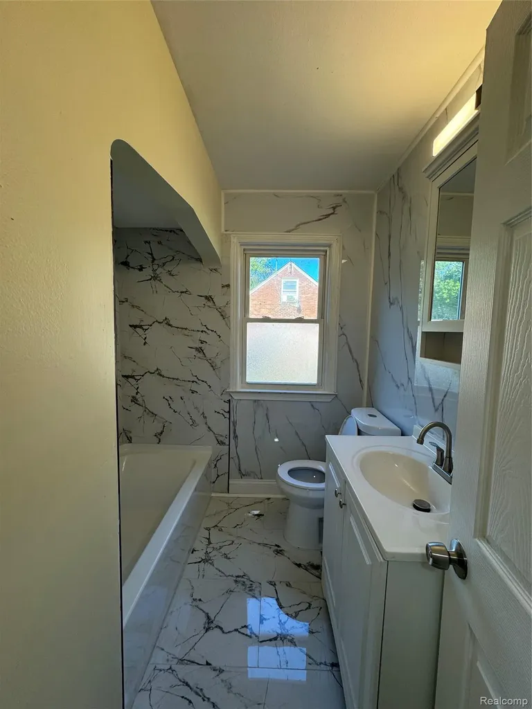 10487 Duprey Street Detroit City MI 48224