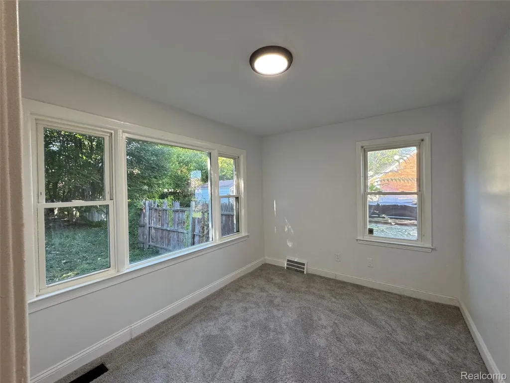 10487 Duprey Street Detroit City MI 48224