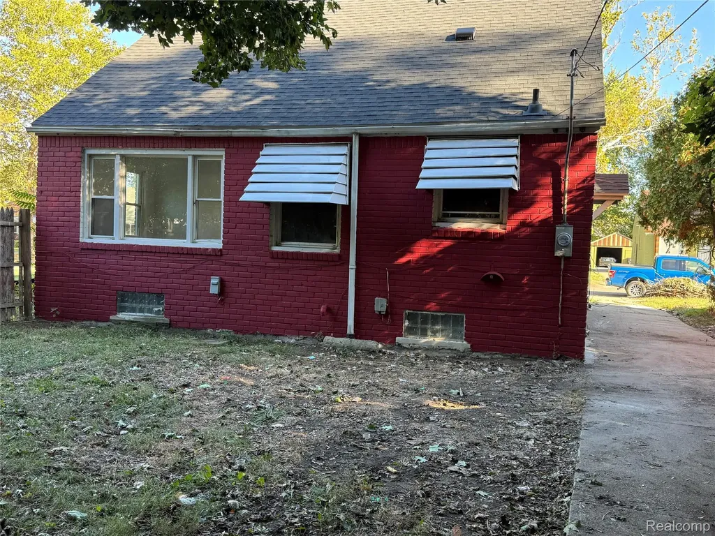 10487 Duprey Street Detroit City MI 48224