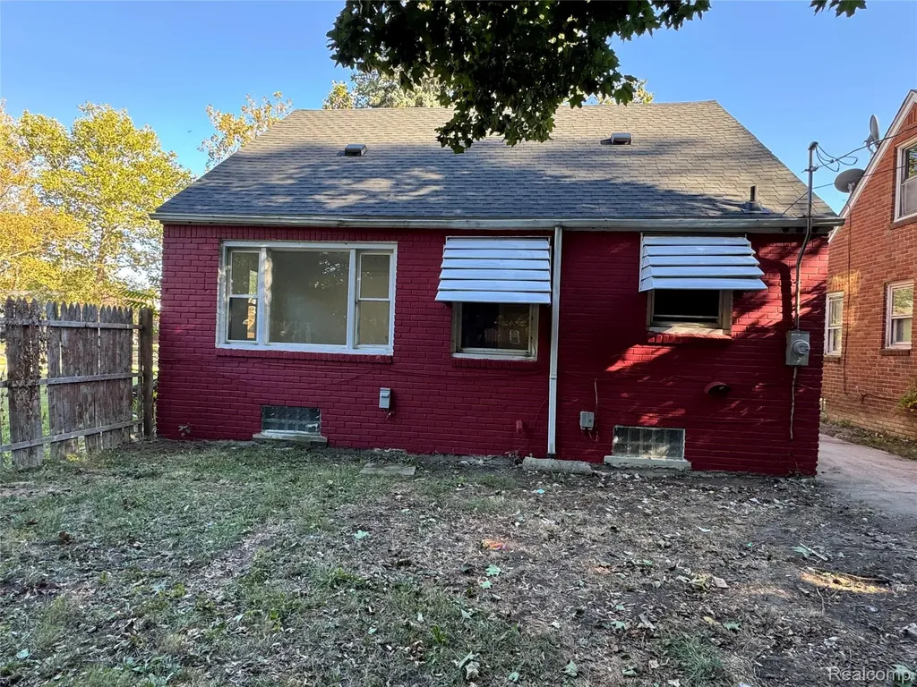 10487 Duprey Street Detroit City MI 48224