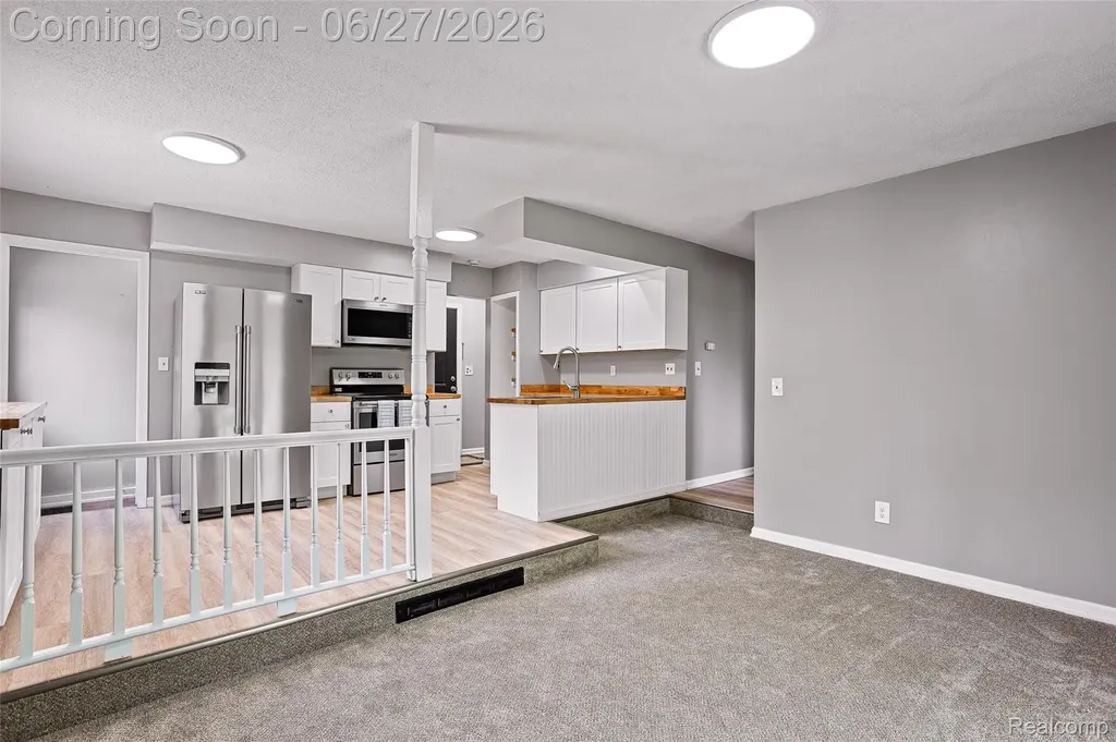 120 S Marie Street Westland City MI 48186