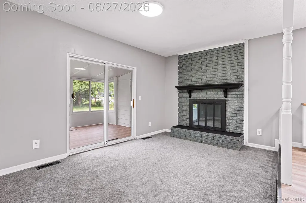 120 S Marie Street Westland City MI 48186