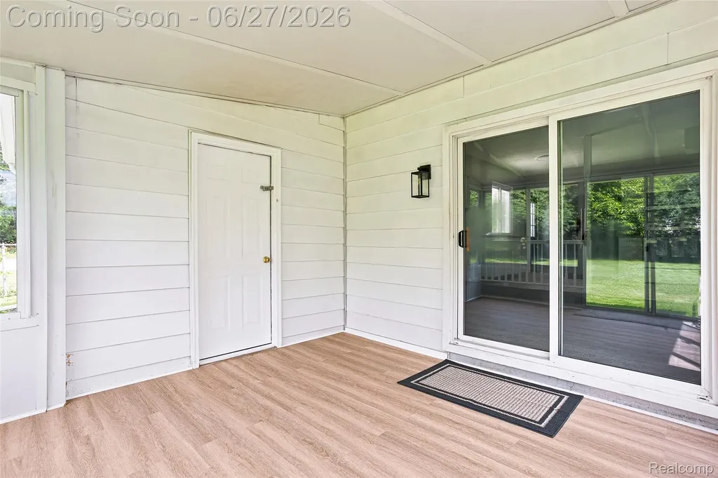 120 S Marie Street Westland City MI 48186