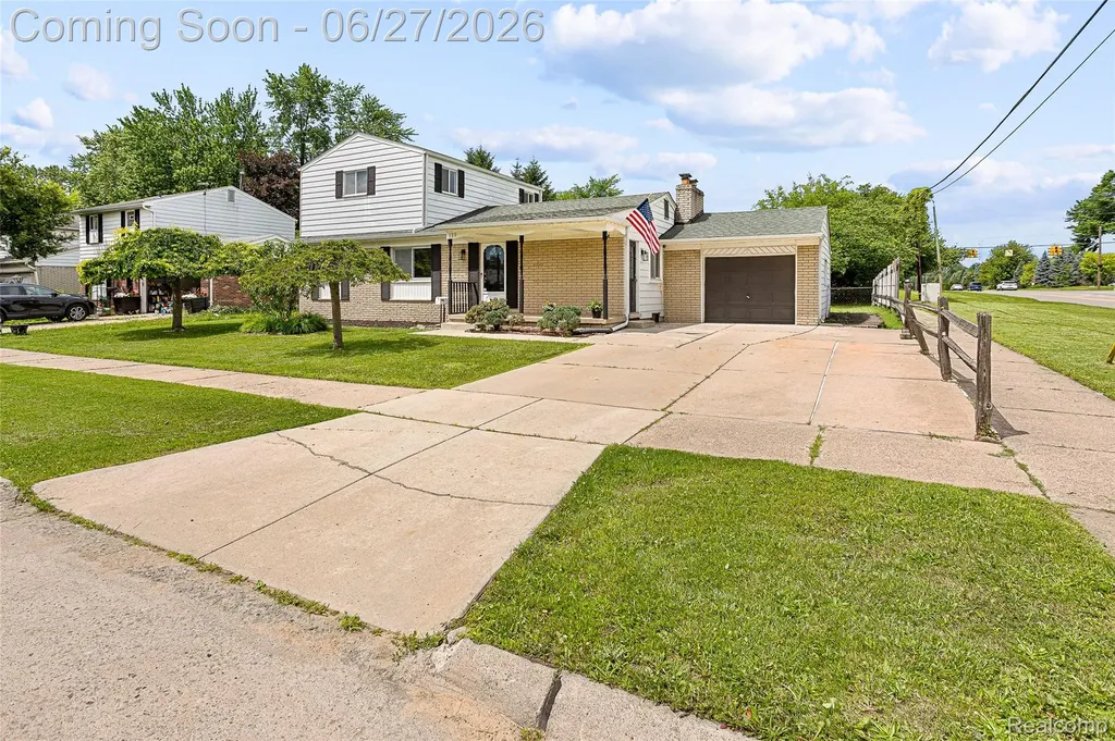 120 S Marie Street Westland City MI 48186