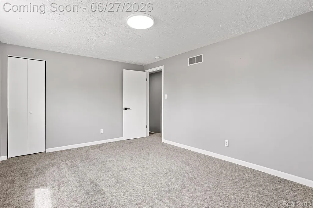 120 S Marie Street Westland City MI 48186