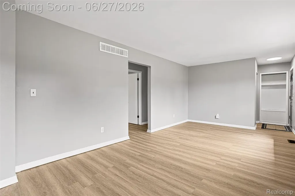 120 S Marie Street Westland City MI 48186