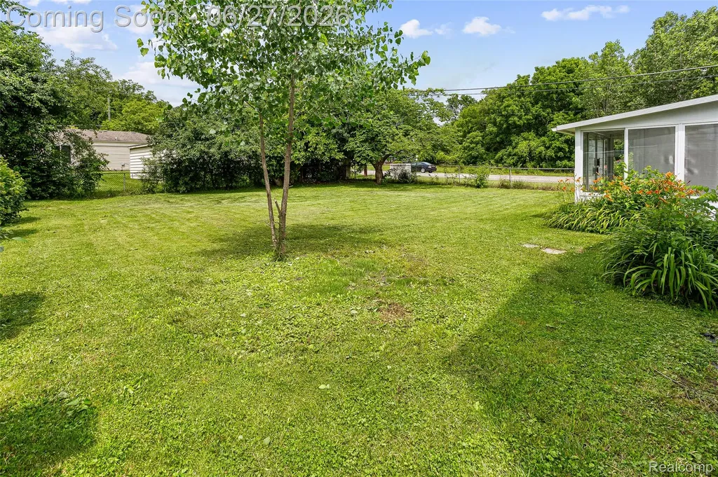 120 S Marie Street Westland City MI 48186