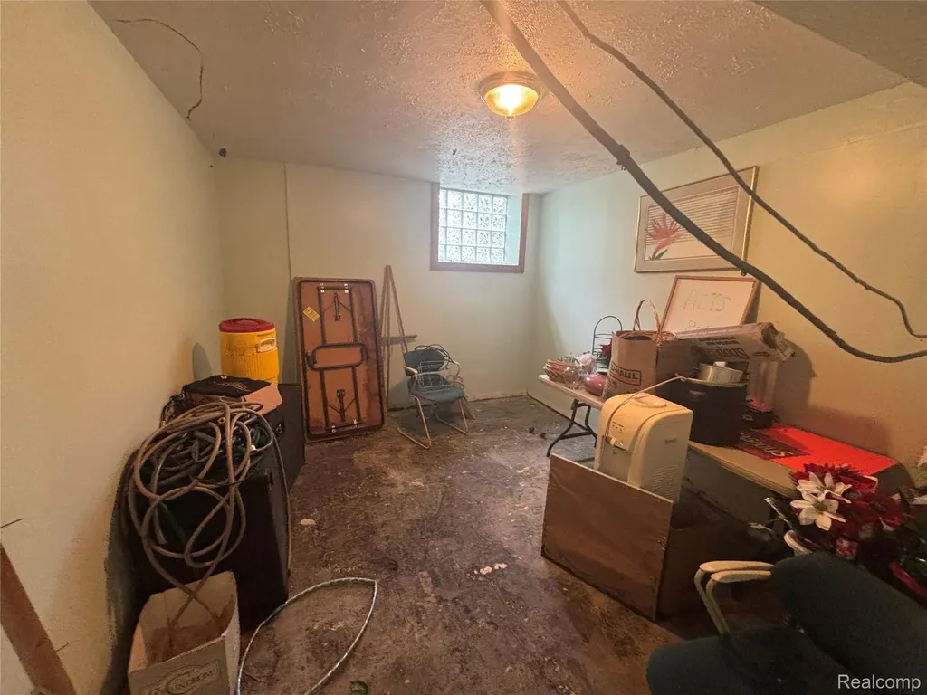 10510 Sterritt Street Detroit City MI 48213