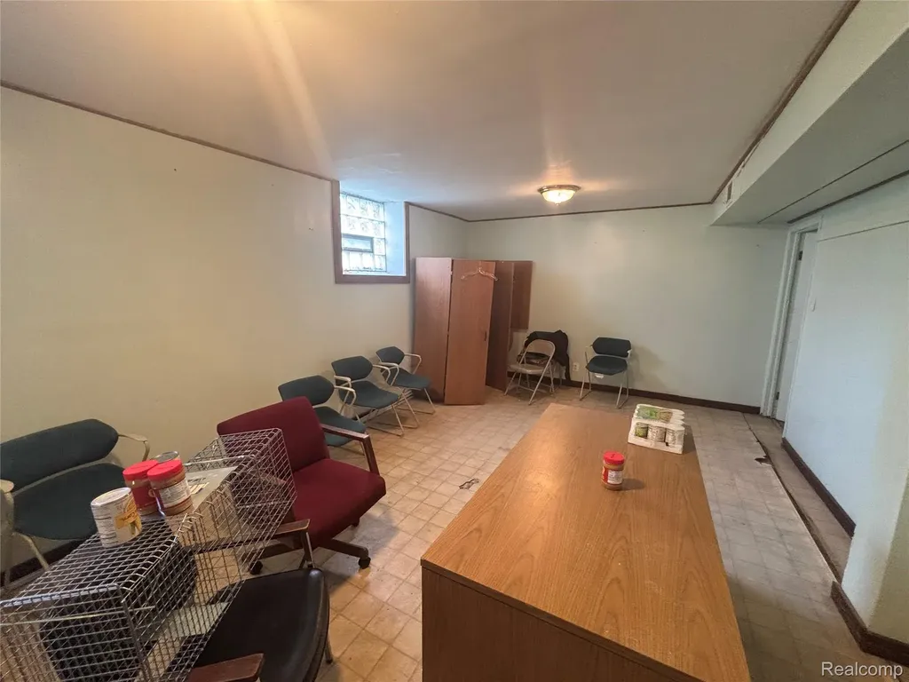 10510 Sterritt Street Detroit City MI 48213