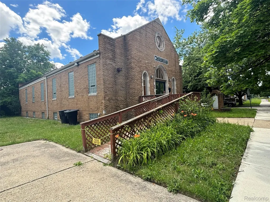 10510 Sterritt Street Detroit City MI 48213