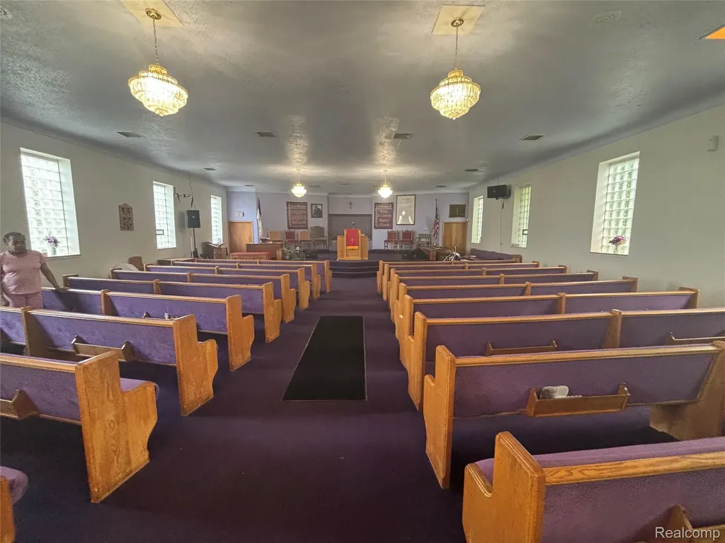 10510 Sterritt Street Detroit City MI 48213