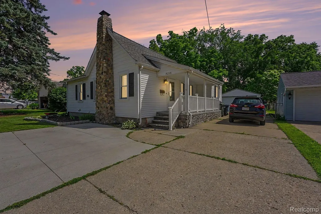 8215 Clinton River Road Sterling Heights City MI 48314