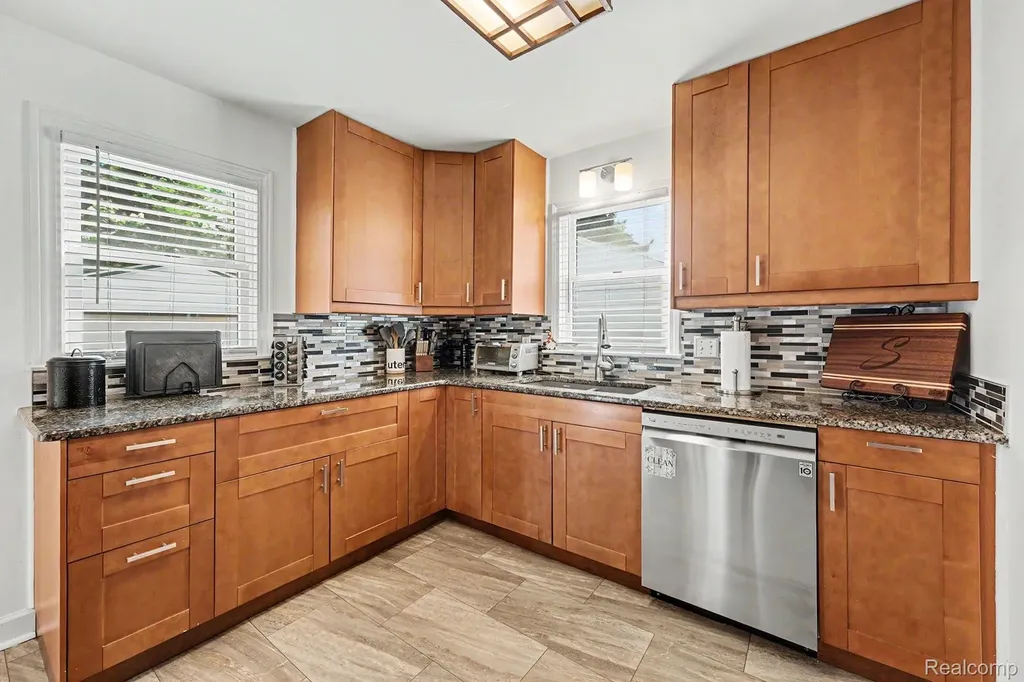 8215 Clinton River Road Sterling Heights City MI 48314