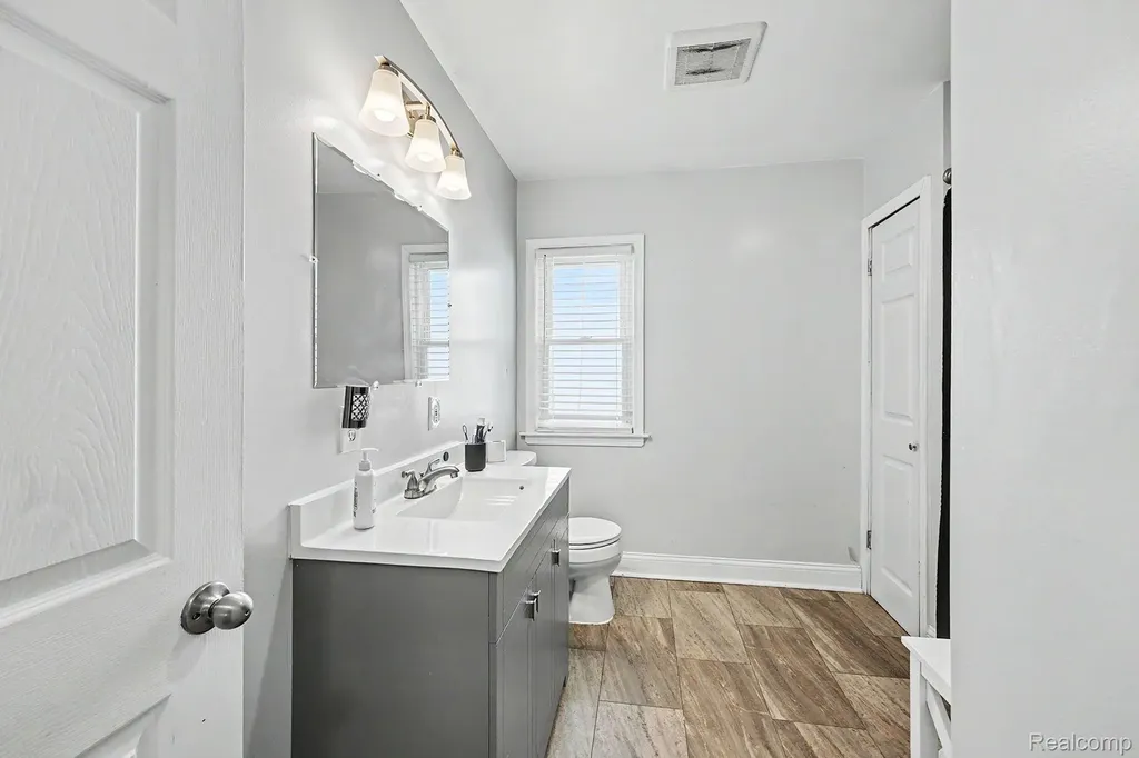 8215 Clinton River Road Sterling Heights City MI 48314