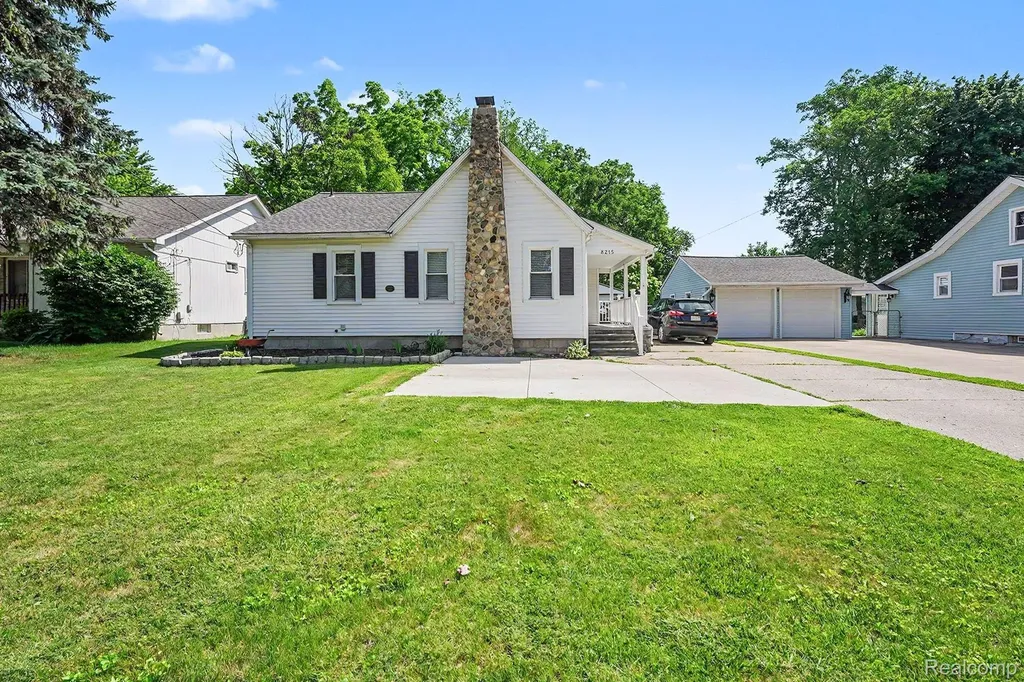 8215 Clinton River Road Sterling Heights City MI 48314