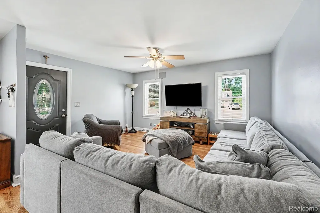 8215 Clinton River Road Sterling Heights City MI 48314