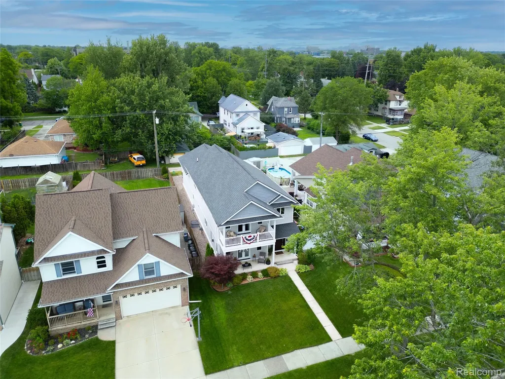 526 Plum Street Wyandotte City MI 48192