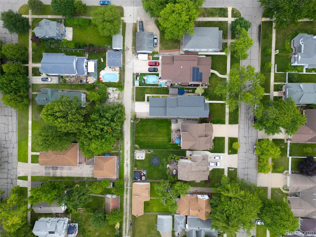 526 Plum Street Wyandotte City MI 48192