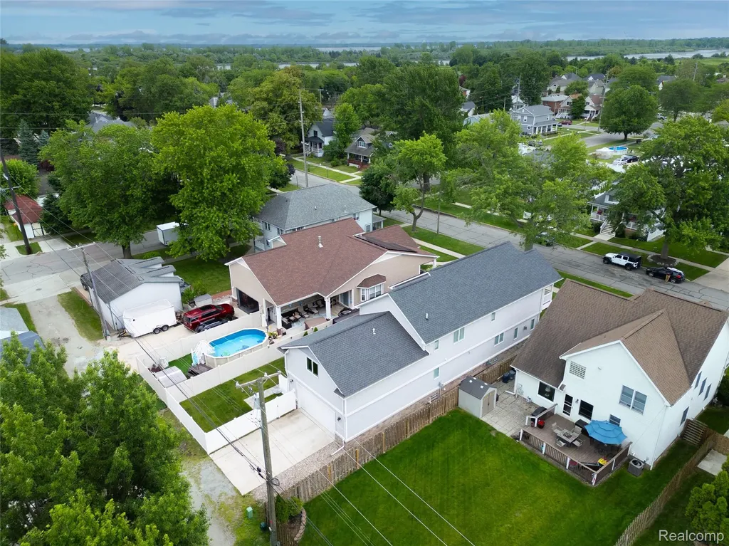 526 Plum Street Wyandotte City MI 48192