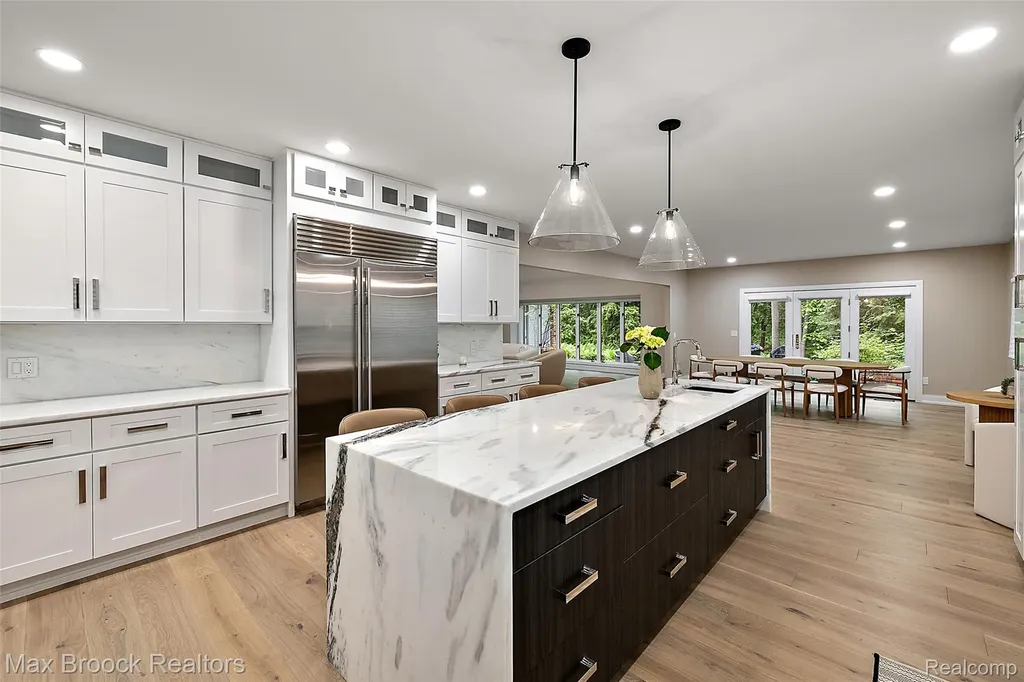 3546 Bloomfield Club Drive Bloomfield Charter Township MI 48301