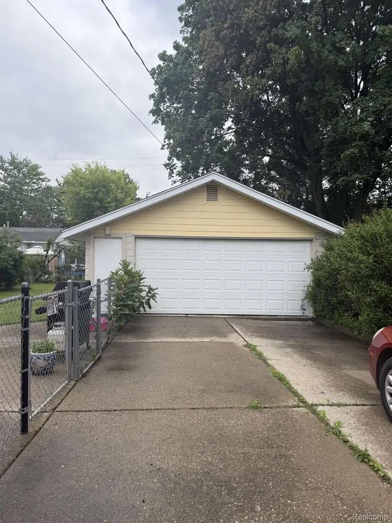 374 Woodworth Street Marine City City MI 48039