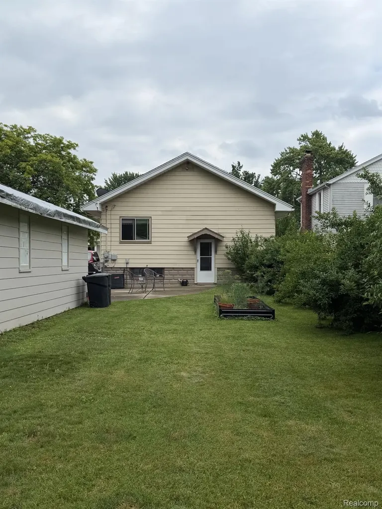 374 Woodworth Street Marine City City MI 48039